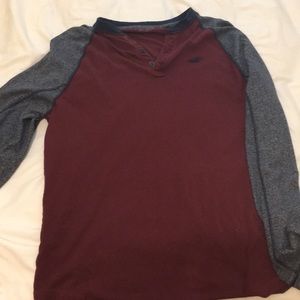 Holister men’s comfy long sleeve shirt